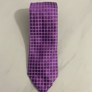 Barneys New York classic corpcore purple/white checked silk necktie